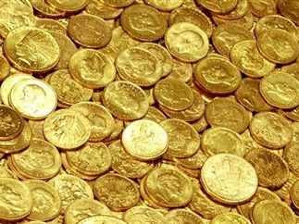 عصابة "حماده وتوتو" تسرق 100 جنيه ذهب من جامعة عين شمس 