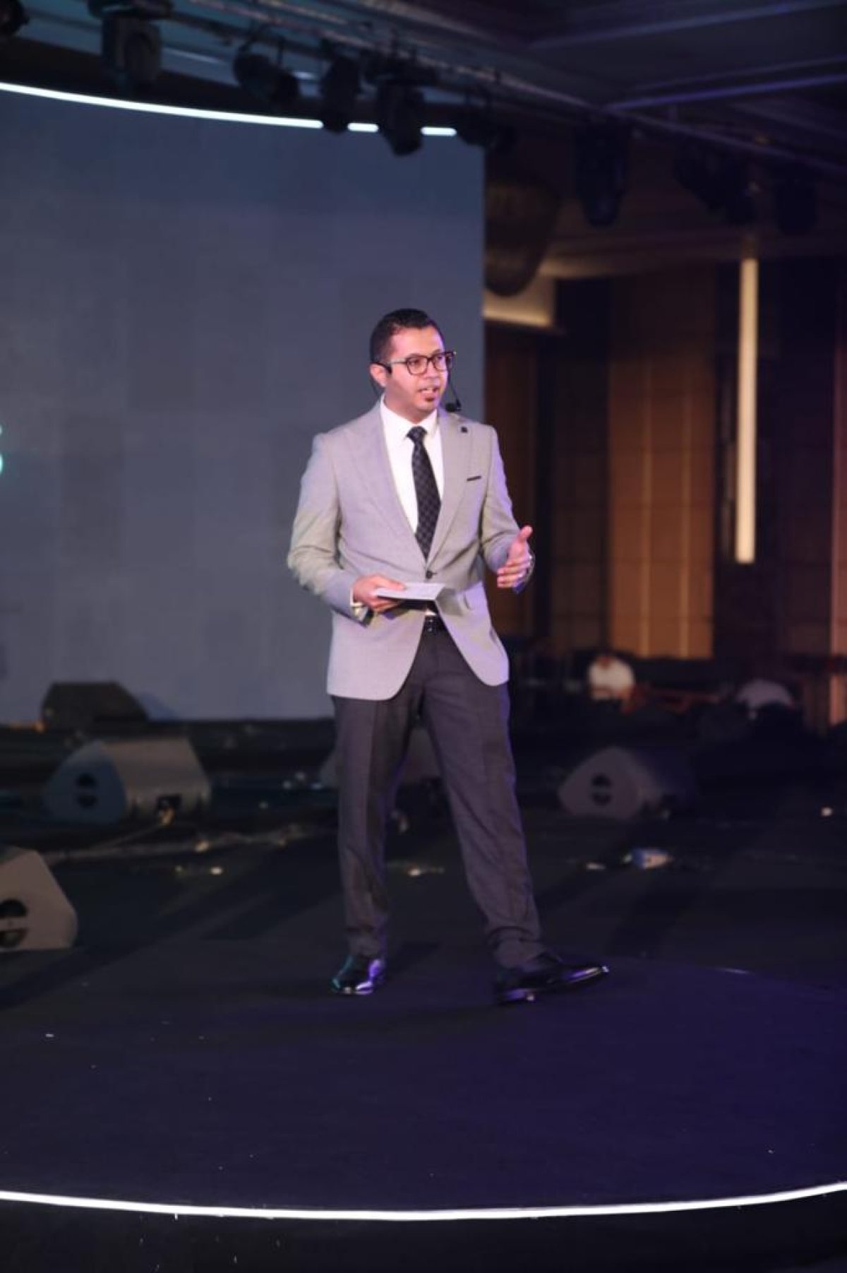 د. كريم شعلان : الانتهاء من بيع 70 % من وحدات المرحلة الأولى بمشروع " مونارك " المستقبل خلال شهر 