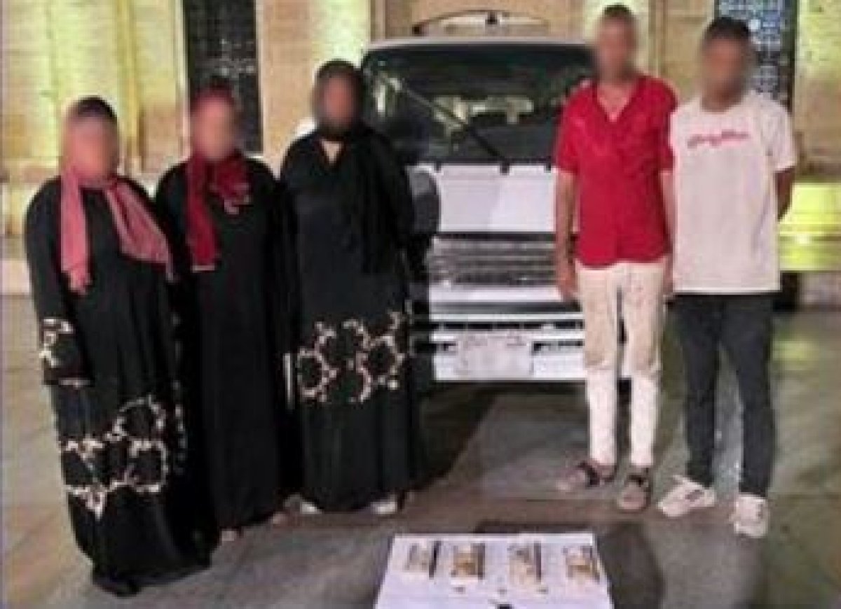 جنس ناعم وأيادي خفيفة.. ضبط عصابة نسائية سرقت محل صاغة بالجيزة