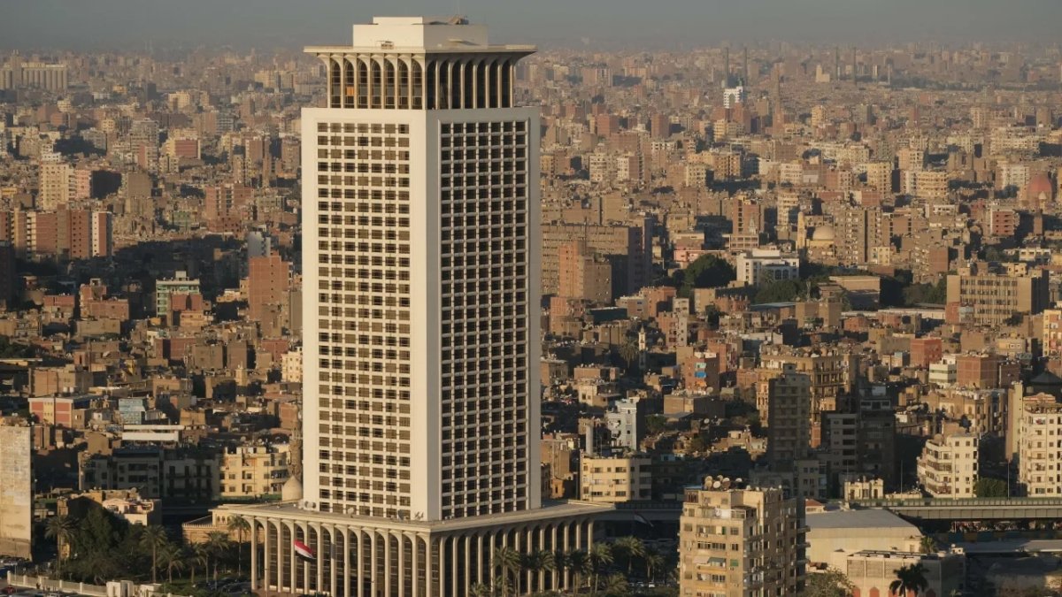 عاجل: الخارجية تستدعي القائم بأعمال سفارة السويد بالقاهرة على خلفية الإساءة المتكررة للمصحف الشريف