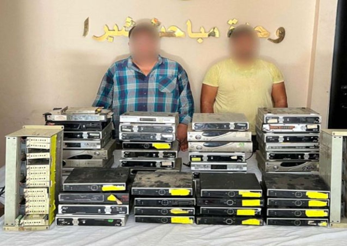 ضبط شخصين متهمين بفك تشفير القنوات بالقاهرة 