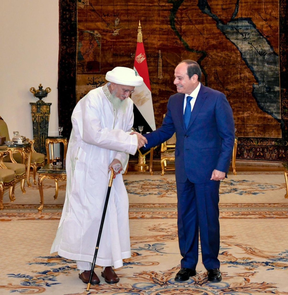 الرئيس السيسي يستقبل سلطان البهرة ويمنحه «وشاح النيل»