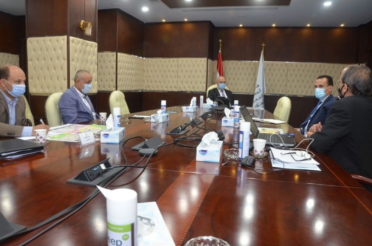 وزير الإسكان يستعرض التصميمات النهائية لمشروع الأتوبيسات السريعة الذكية لخدمة مدينة 6 أكتوبر وربطها بمدينة الجيزة