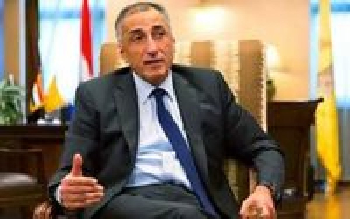 محافظ البنك المركزي: طرح عملات بلاستيكية فئة 10 و20 جنيها العام المقبل