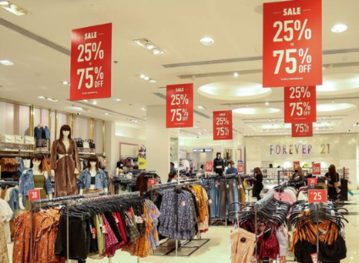 غرامة 2 مليون جنيه للمخالفين.. وغرفة عمليات لمتابعة الأوكازيون