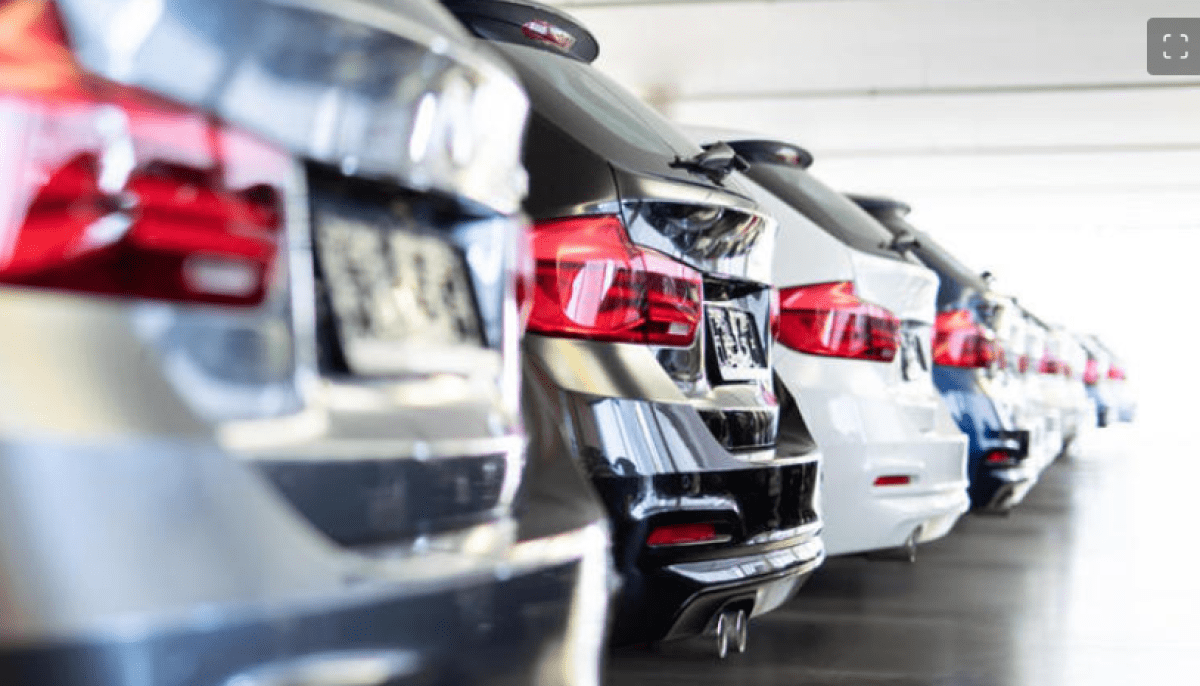 هل هذا هو أسوأ وقت للحصول على قرض سيارة طويل الأمد ؟