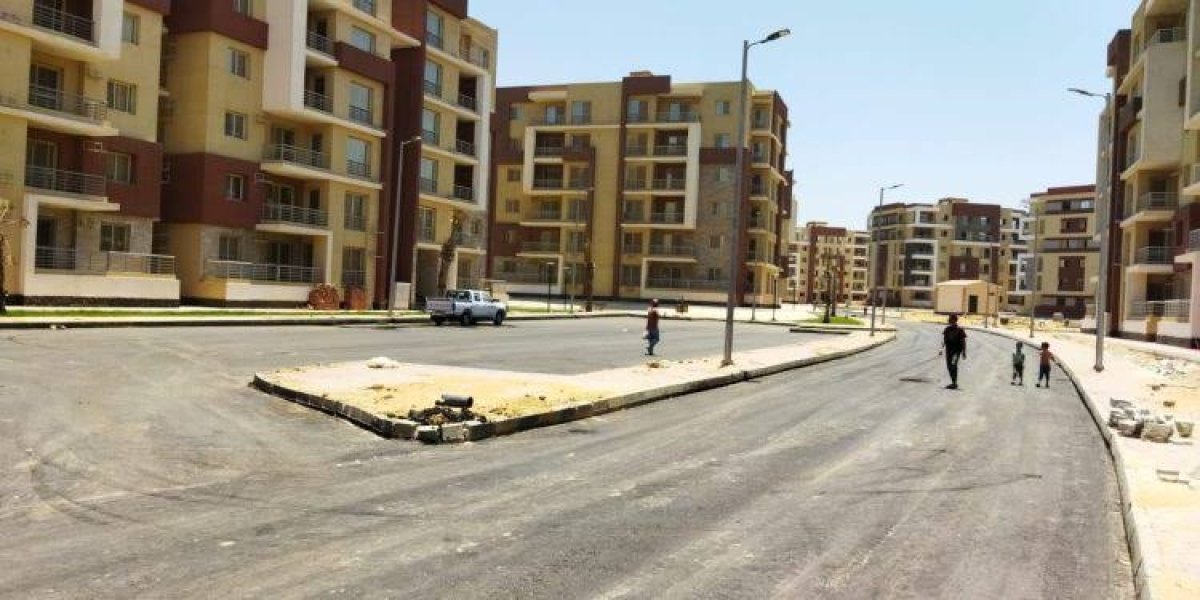 رئيس جهاز 6 أكتوبر يتفقد سير الأعمال بمناطق الحزام الأخضر وتوسعات المدينة