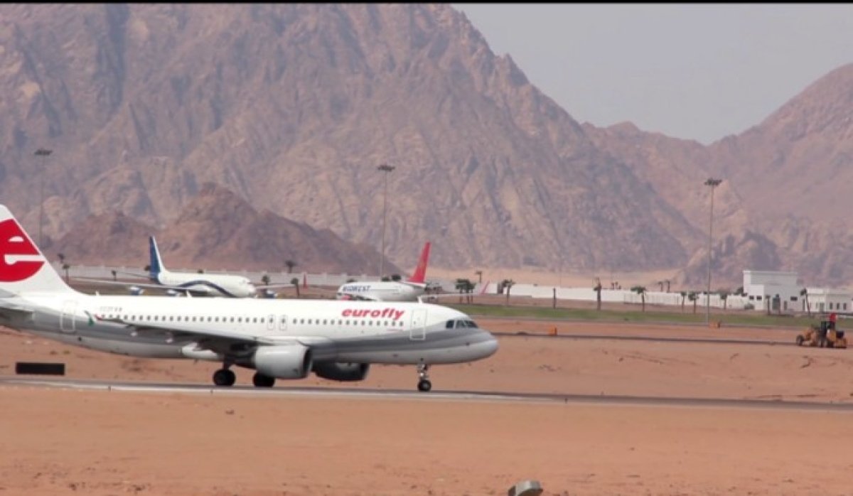 شركة طيران تعلق رحلاتها إلى موسكو حتى 17 سبتمبر