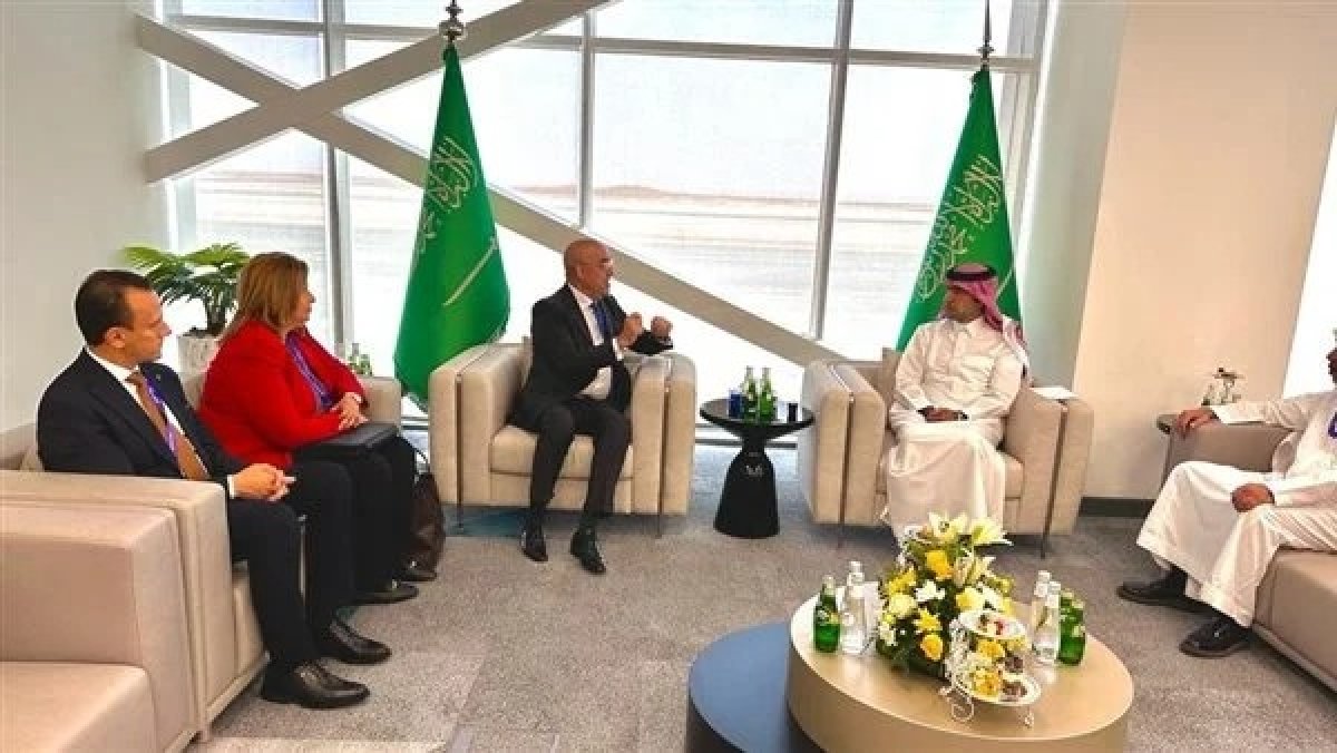 خلال افتتاح «سيتي سكيب»..  وزير الإسكان يناقش استراتيجيات العمل مع نظيره السعودي 