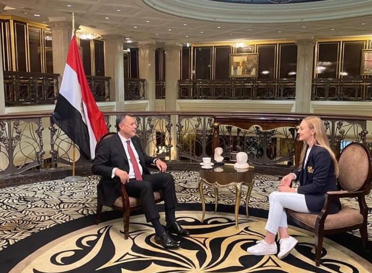 وزير السياحة والآثار يعقد لقاءات مع وسائل الإعلام الروسية