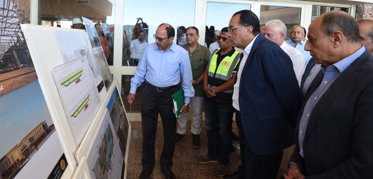 رئيس الوزراء يتفقد أعمال التطوير بمطار سانت كاترين الدولي