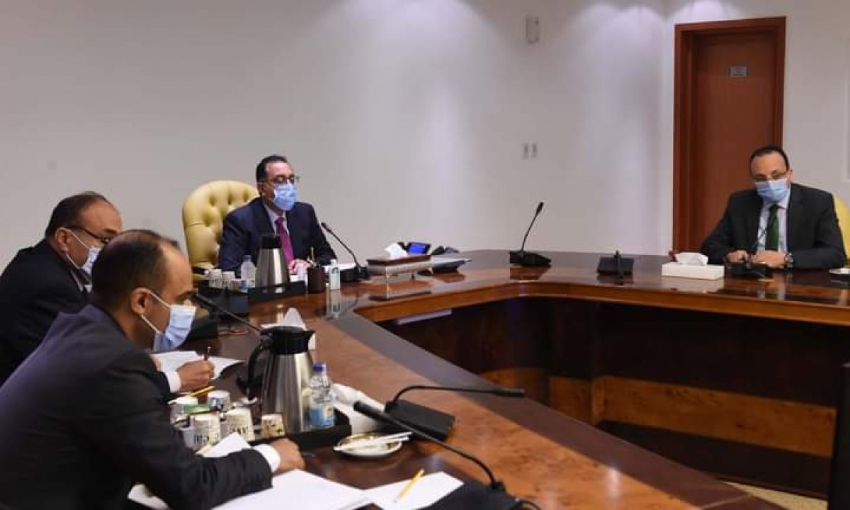   وزير قطاع الأعمال:  مشروع كيما ومحلج الفيوم المطور جاهزان للافتتاح