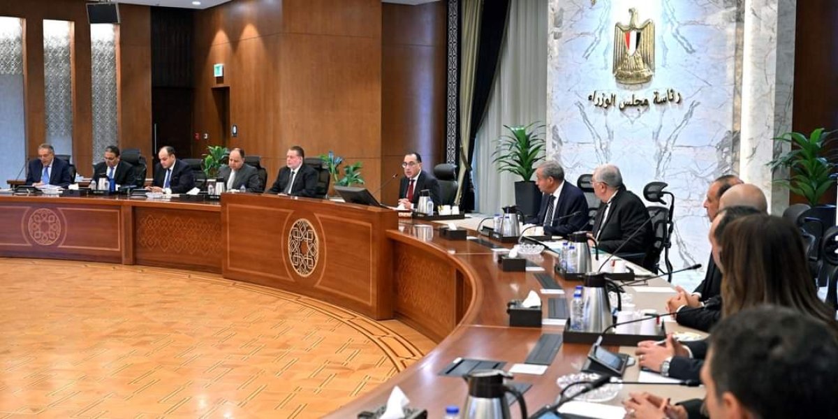 مبادرة من الحكومة والصناع والتجار لخفض أسعار السلع الأساسية