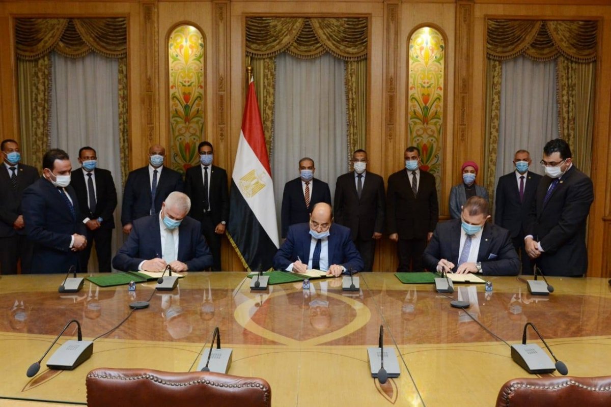 "الإنتاج الحربي" توقع بروتوكول تعاون مع شركتى "جرين تيك " و "أوك "لتحويل النفايات إلى طاقة كهربائية