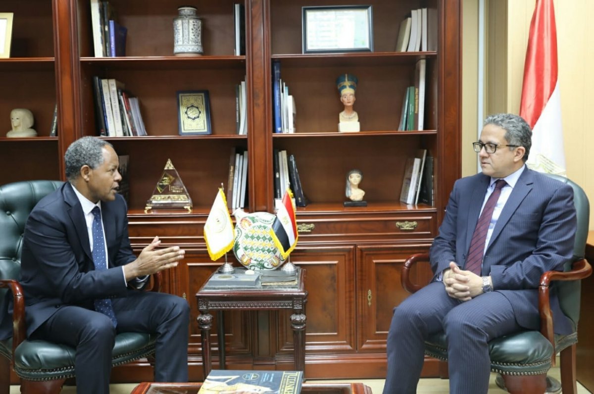 وزير السياحة و "منجستاب هايلي" يعززان سبل التعاون في قطاع الاغذيه العالمي