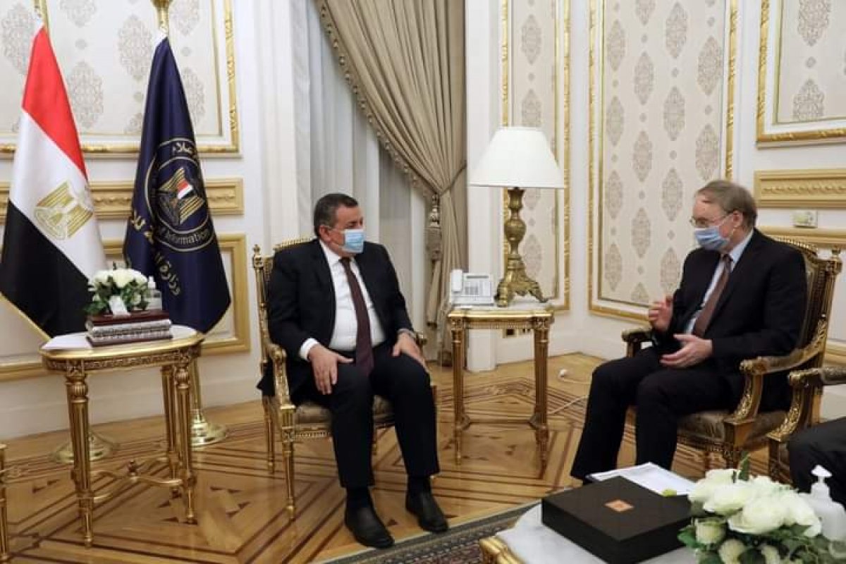 وزير الدولة للإعلام يلتقي بسفير الاتحاد الأوروبي لبحث سبل التعاون