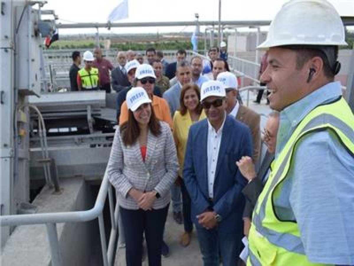 الإسكان تتابع المشروعات الجارية ببرنامج خدمات الصرف الصحي في المناطق الريفية بالبحيرة