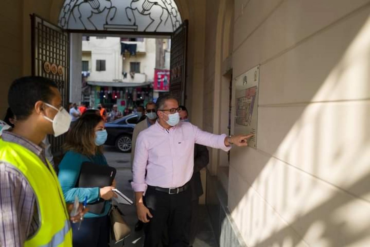 وزيرالسياحة والآثار يتفقد متحف المركبات الملكية ببولاق تمهيدا لافتتاحه