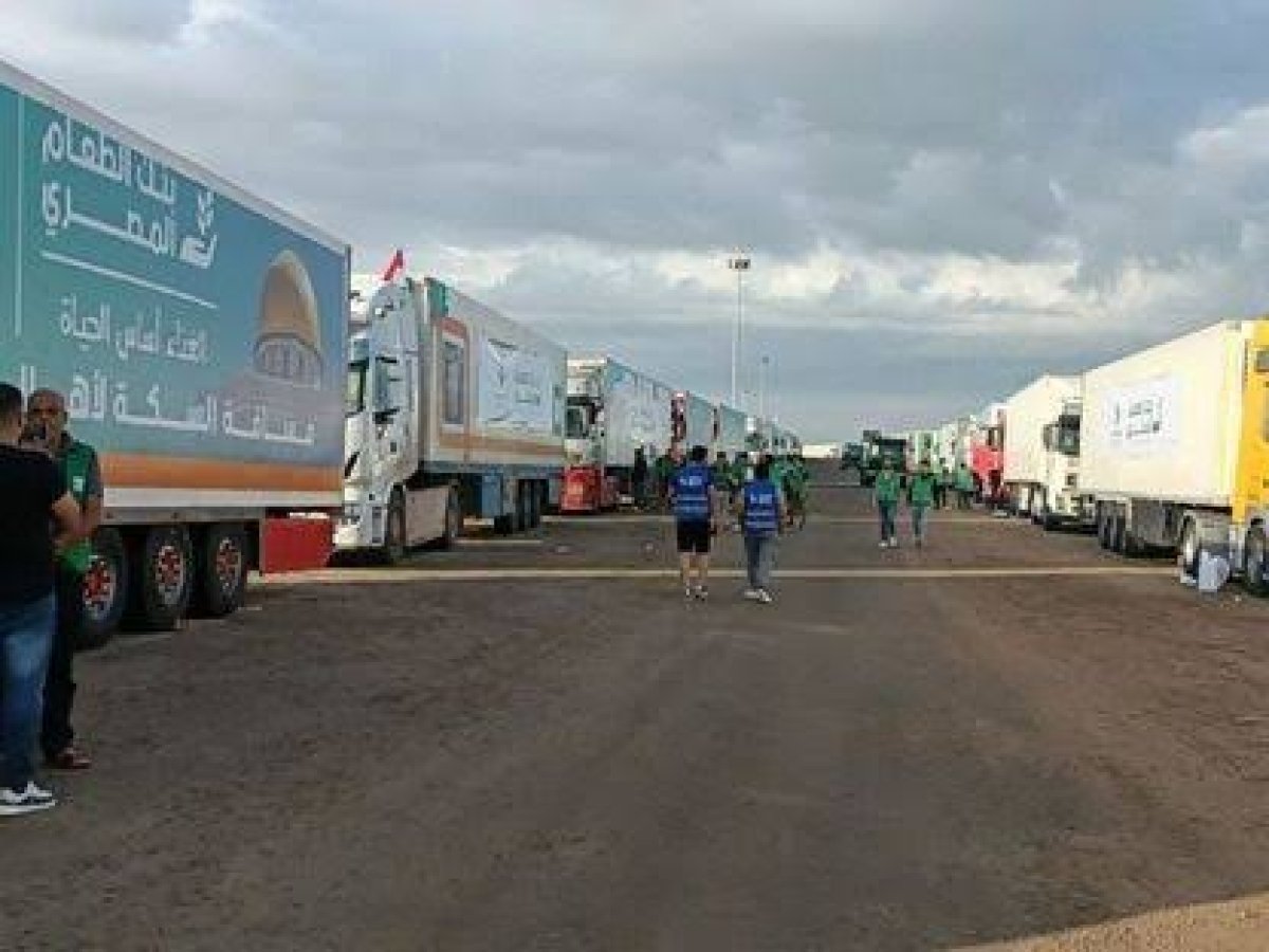 غرفة صناعات الطباعة والتغليف ترسل مساعدات غذائية إلى قطاع غزة