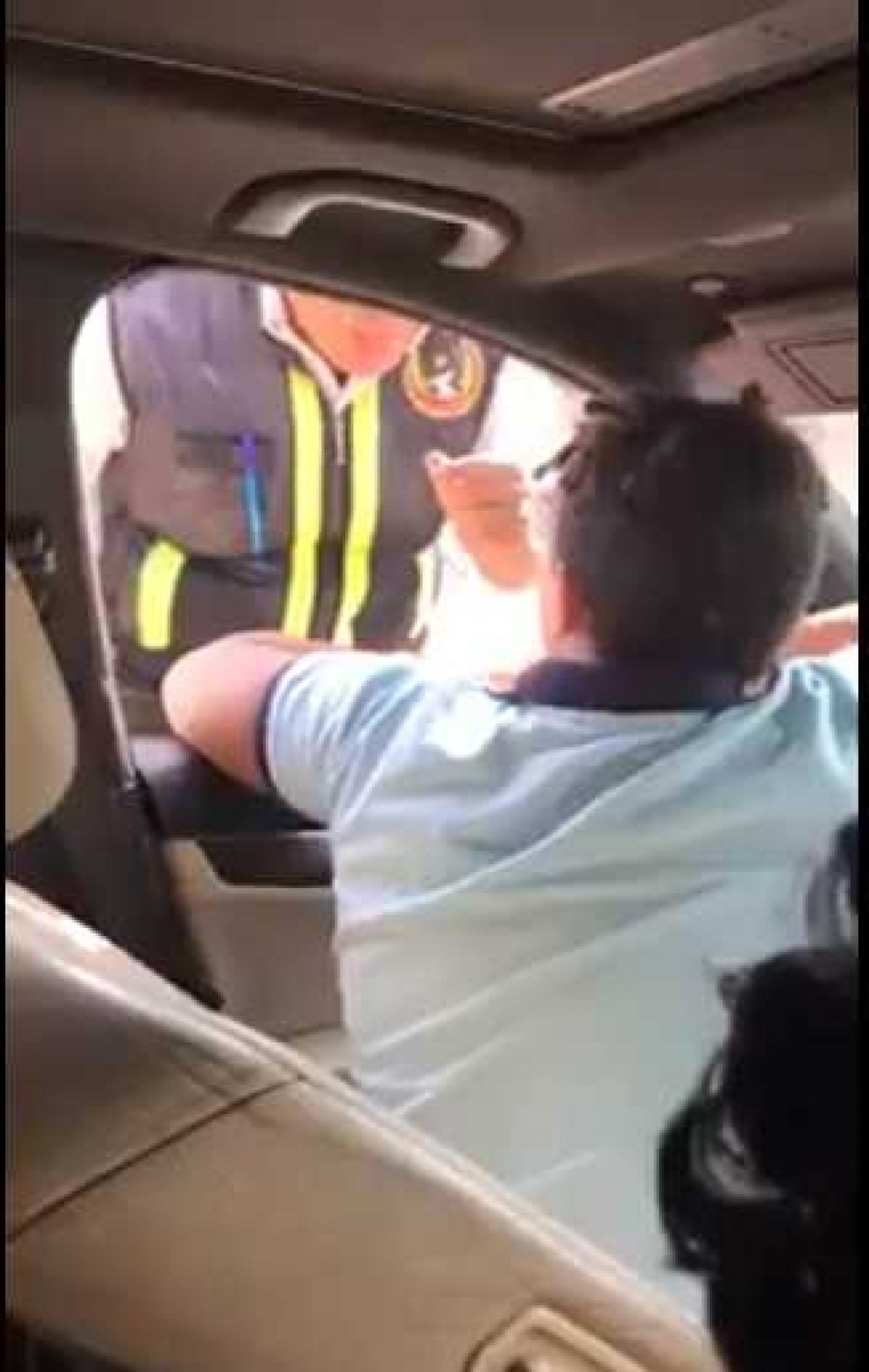 النائب العام يأمر بالتحقيق في واقعة تعدي طفل على فرد شرطة مرور