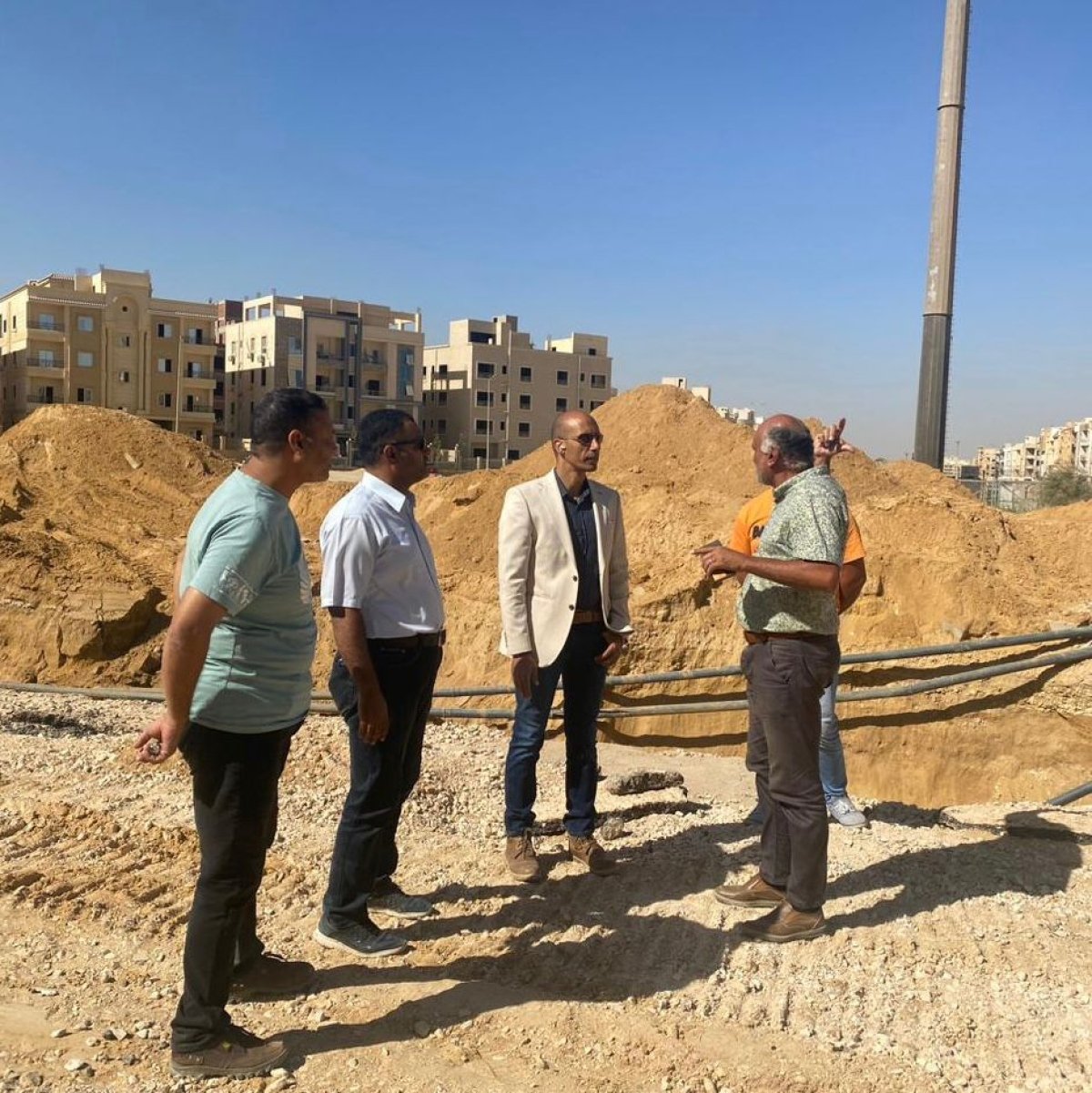 رئيس جهاز "القاهرة الجديدة" يتفقد أعمال إحلال وتجديد ورفع كفاءة محطات و روافع المياه