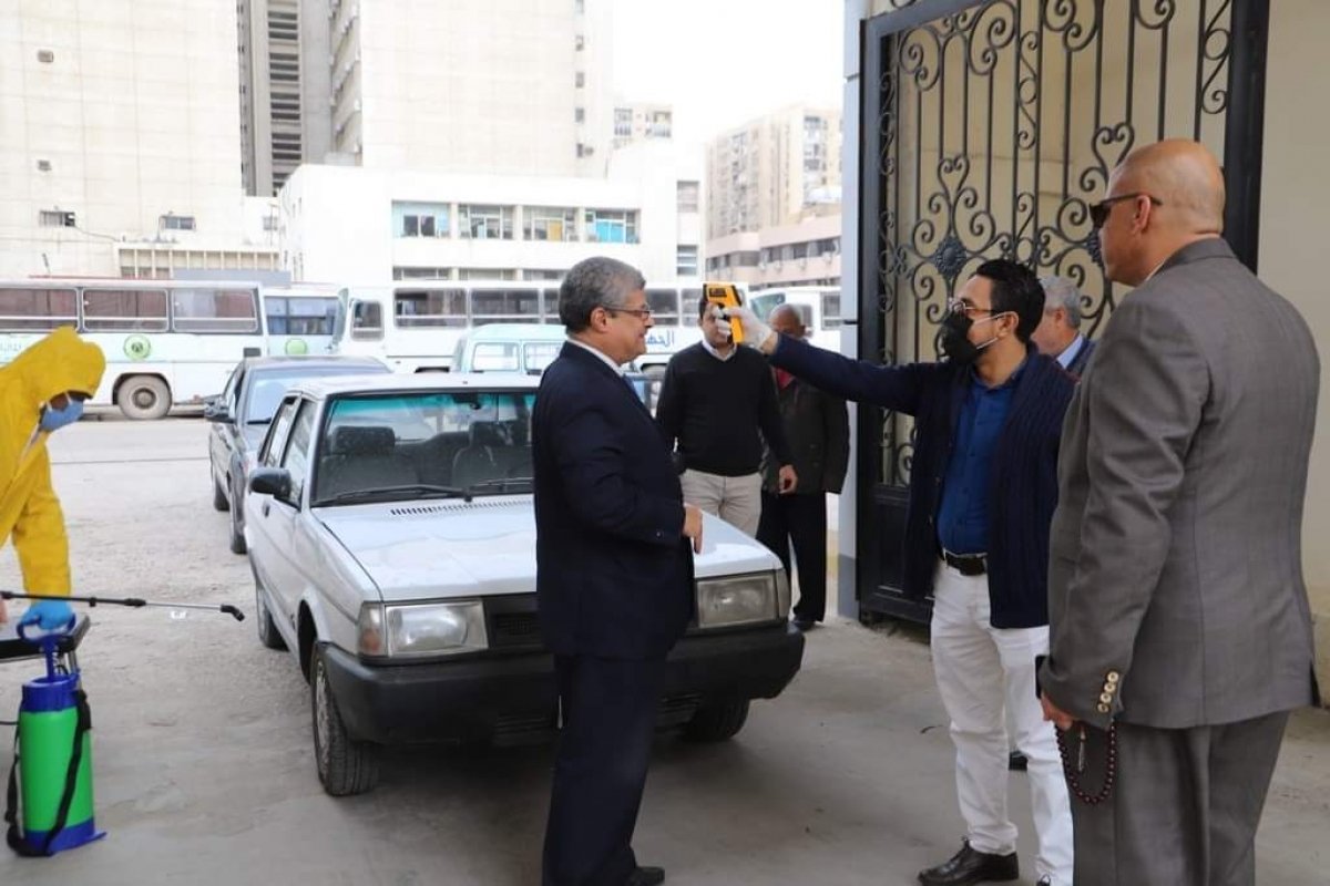 "سعفان"  يتابع اتخاذ الإجراءات الاحترازية لجميع العاملين بالوزارة