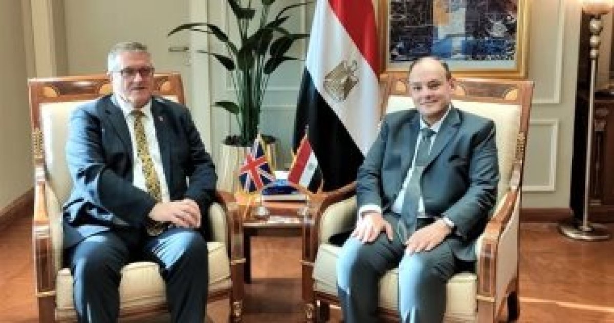 وزير الصناعة يستقبل مبعوث قمة الاستثمار «البريطانية- الأفريقية»