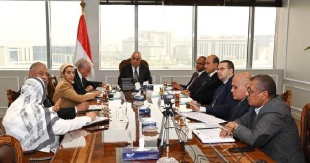 وزير الإسكان ومحافظ جنوب سيناء يتابعان المشروعات المشتركة