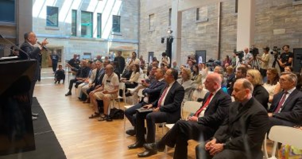 افتتاح معرض رمسيس وذهب الفراعنة بمتحف استراليا