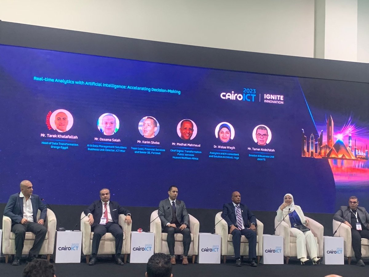 خلال جلسة التحليل الآني للذكاء الاصطناعي بمعرضCairoICT.. كيف تتحقق الاستفادة الكاملة من البيانات؟
