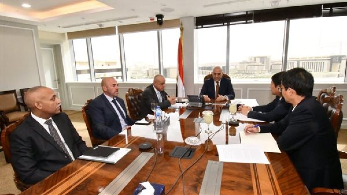 وزير الإسكان لـ  «cscec» الصينية: كل الدعم لتنفيذ منطقة الأعمال المركزية بالعاصمة الإدارية