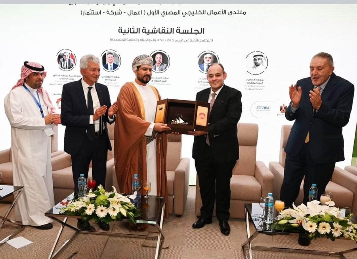 وزير التجارة والصناعة يبحث مع نظيره العماني سبل تعزيز التعاون الاقتصادي المشترك 