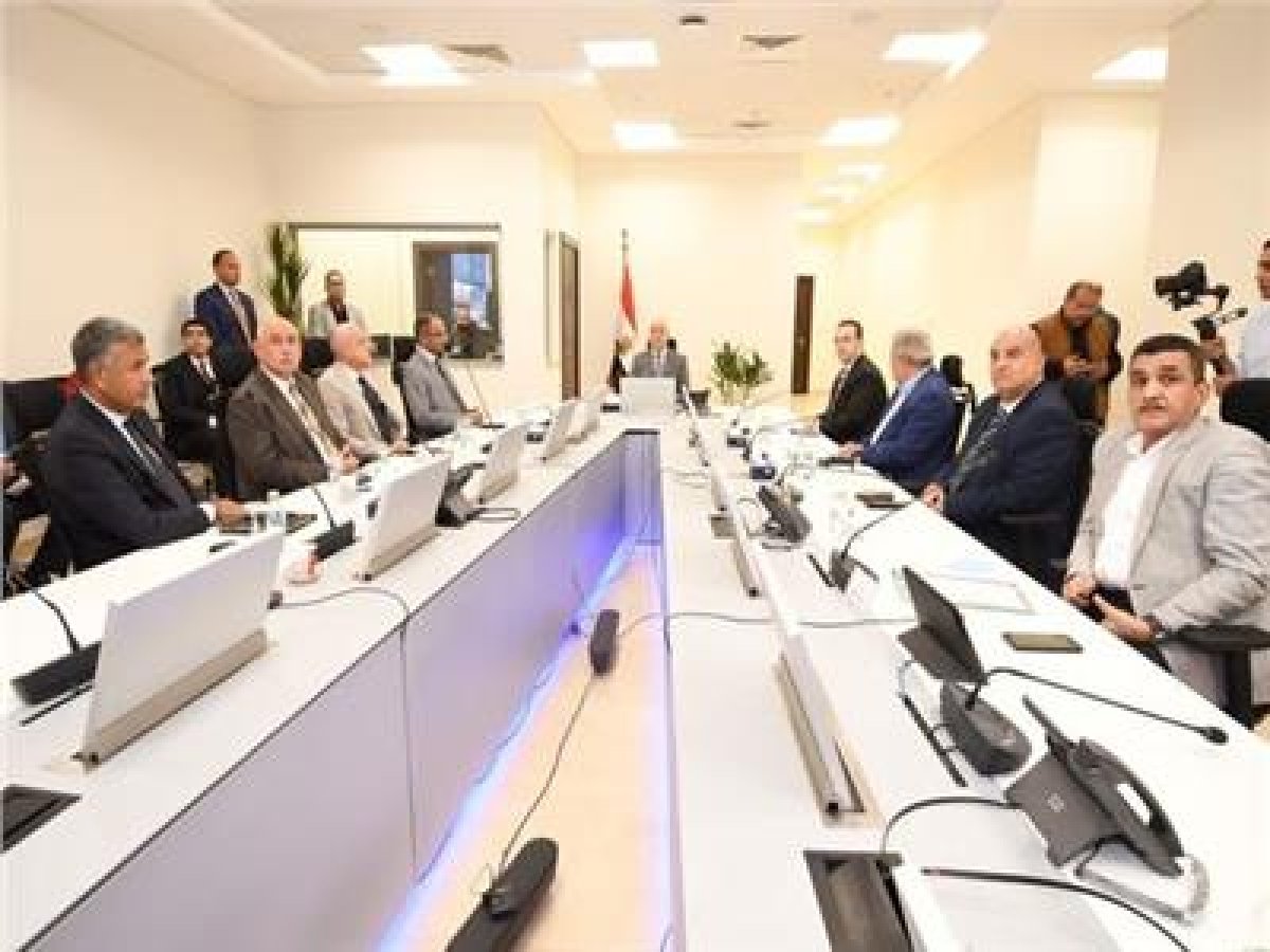 وزير الإسكان يترأس اجتماع لجنة إدارة الأزمات لمتابعة الاستعدادات لمواجهة الأمطار والسيول