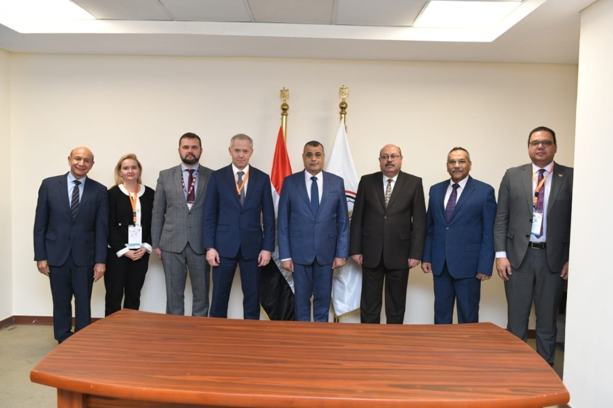  إيديكس 2023.. وزير الدولة للإنتاج الحربي يشهد توقيع اتفاقية تعاون بين بنها للصناعات الإلكترونية وفيكتور الروسية