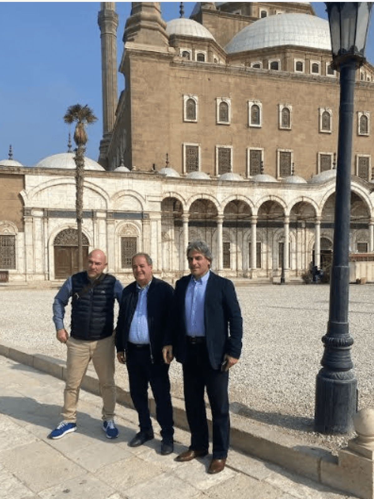 الآثار تنظم زيارات سياحية للوفود المشاركة في معرض EDEX 2023