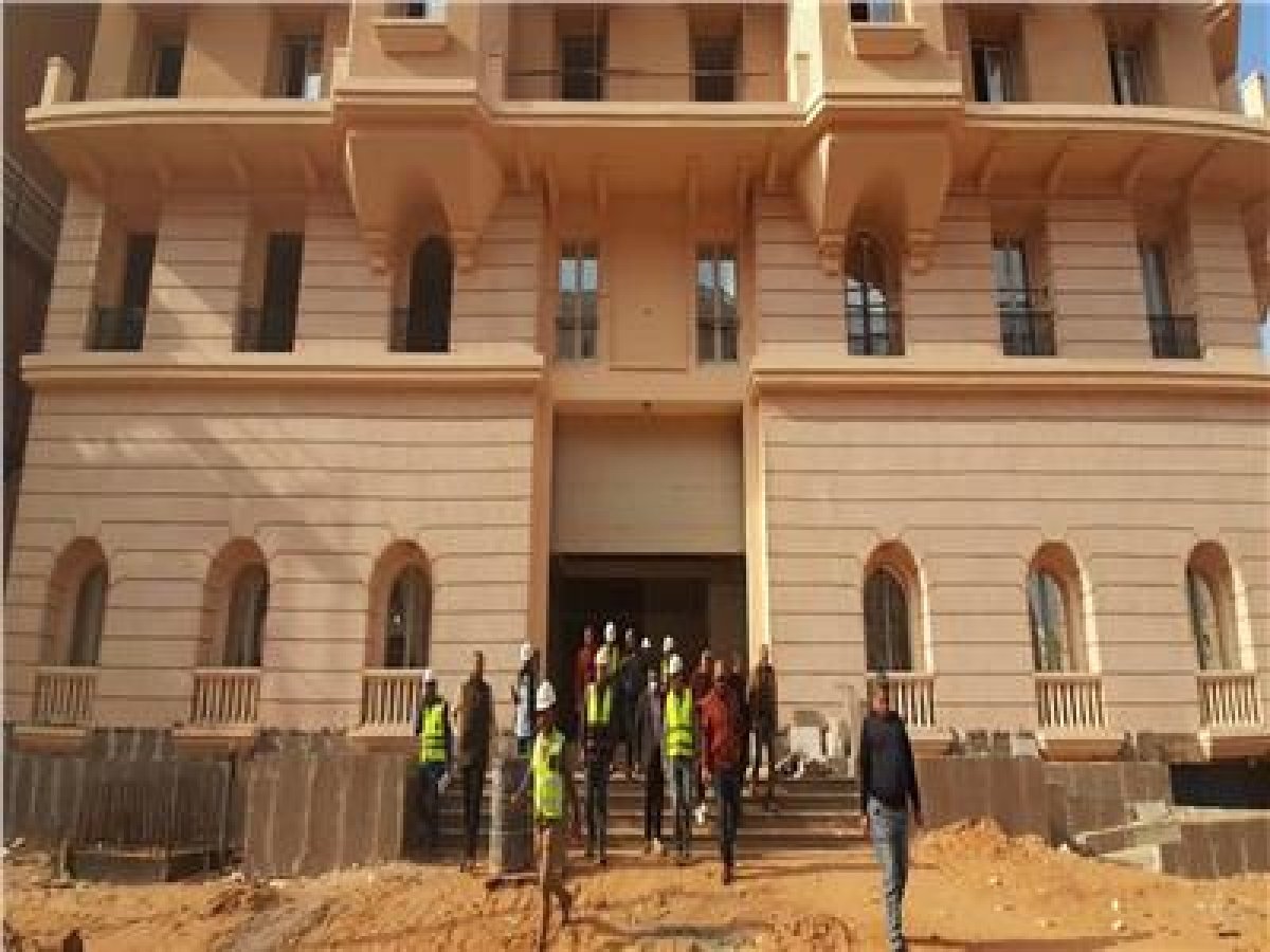 رئيس جهاز العاصمة الإدارية الجديدة يتفقد الحي السكني الخامس ومحور الأمل ومحيط منطقة المدينة الرياضية