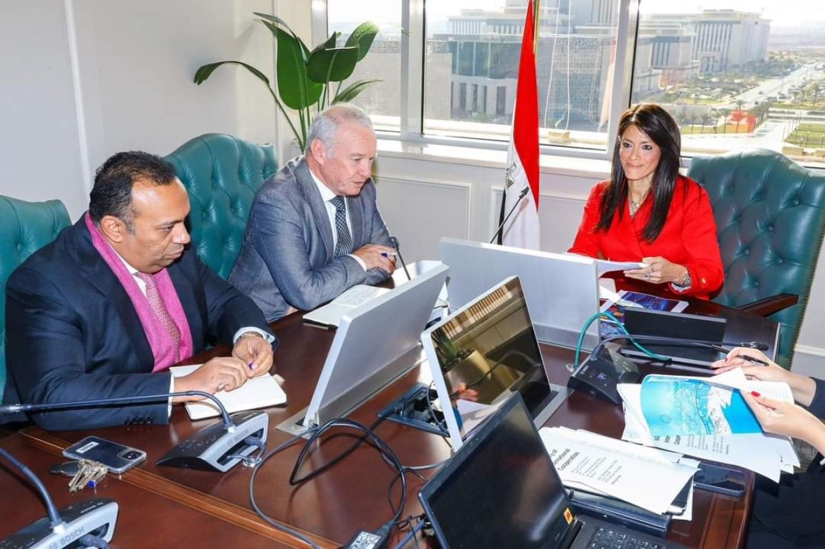 «المشاط» تلتقي مسئولي البنك الدولي لمناقشة الدعم الفني الموجه للشركات المملوكة للدولة