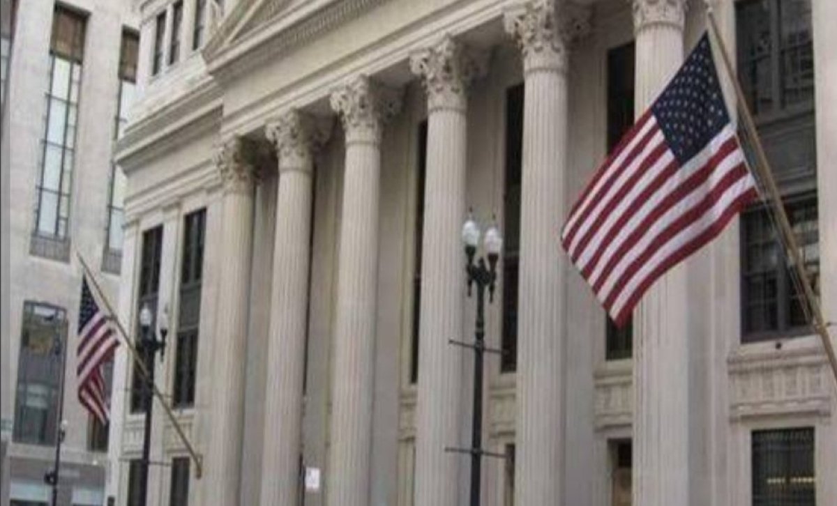 الاحتياطي الفيدرالي: توقعات المستهلكين للتضخم تنخفض.. وتراجع الأجور وإنفاق الأسر