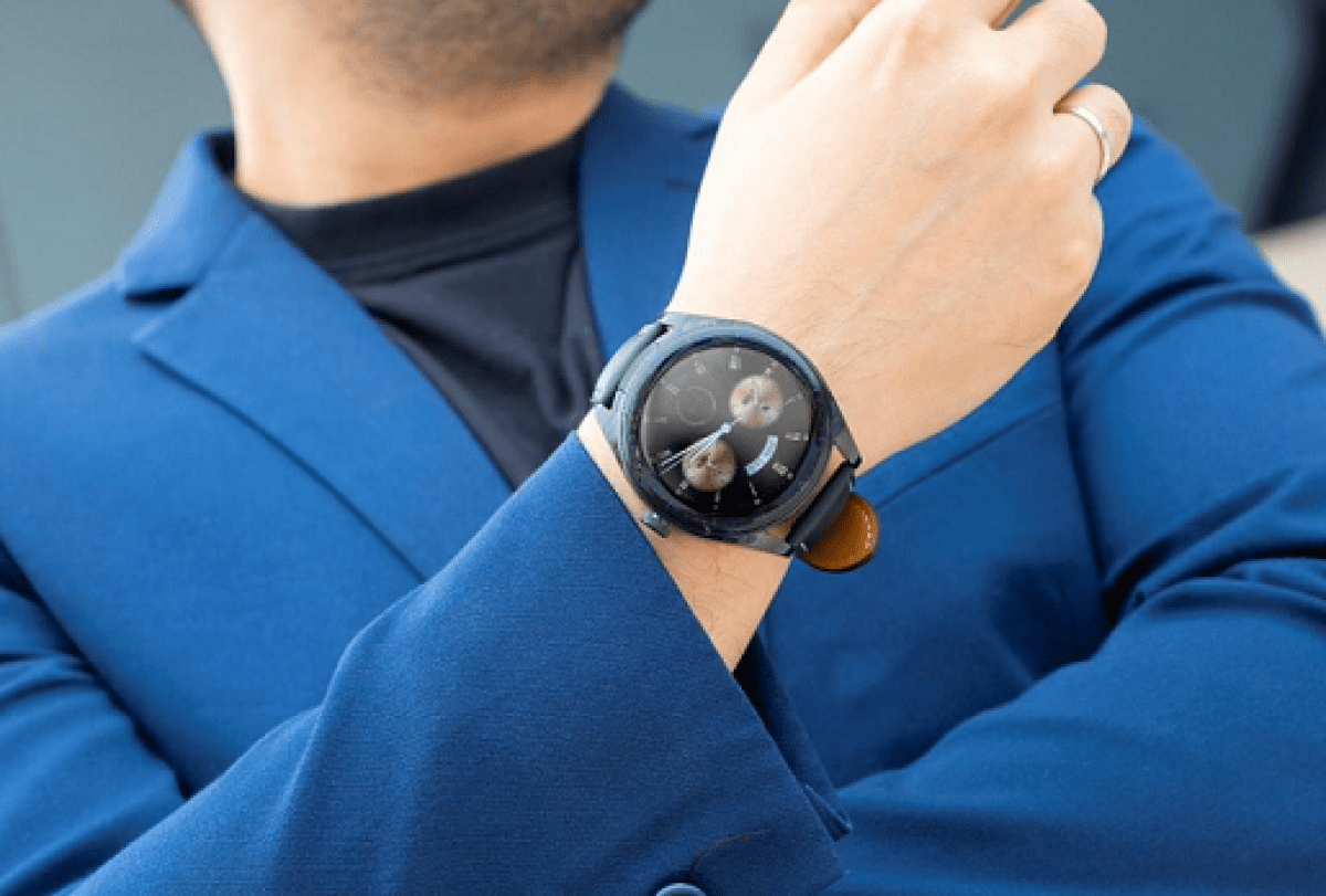 ساعة هواوي «HUAWEI WATCH Buds» تحقق نجاحًا كبيرًا بسوق الأجهزة القابلة للارتداء