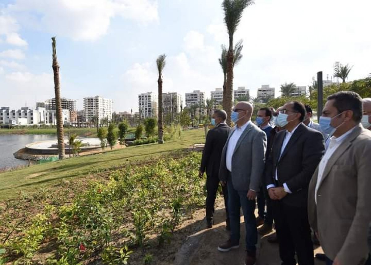 وزير الإسكان : 60 عمارة تراثية الطراز جار تنفيذها في "سُور مجرى العيون" 