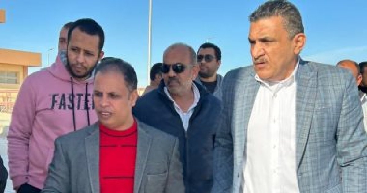 مسئولو «الإسكان» يتابعون مشروعات المرافق والبنية التحتية بغرب أسيوط
