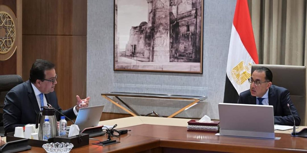 رئيس الوزراء يستعرض مقترح تنفيذ مشروع مدينة المستشفيات والمعاهد التعليمية للبحوث والتدريب