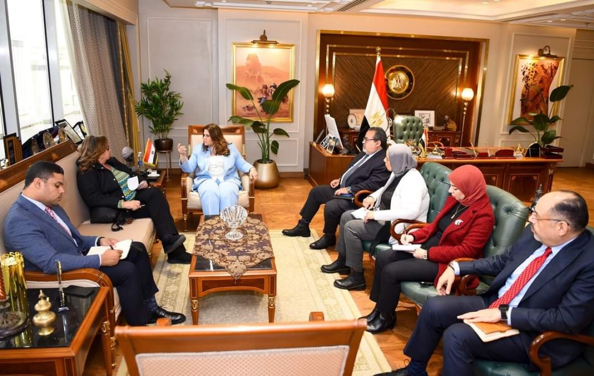 الهجرة: نرحب بالتعاون مع بنك التعمير والإسكان في ملف التدريب من أجل التوظيف في إطار المبادرة الرئاسية «مراكب النجاة»