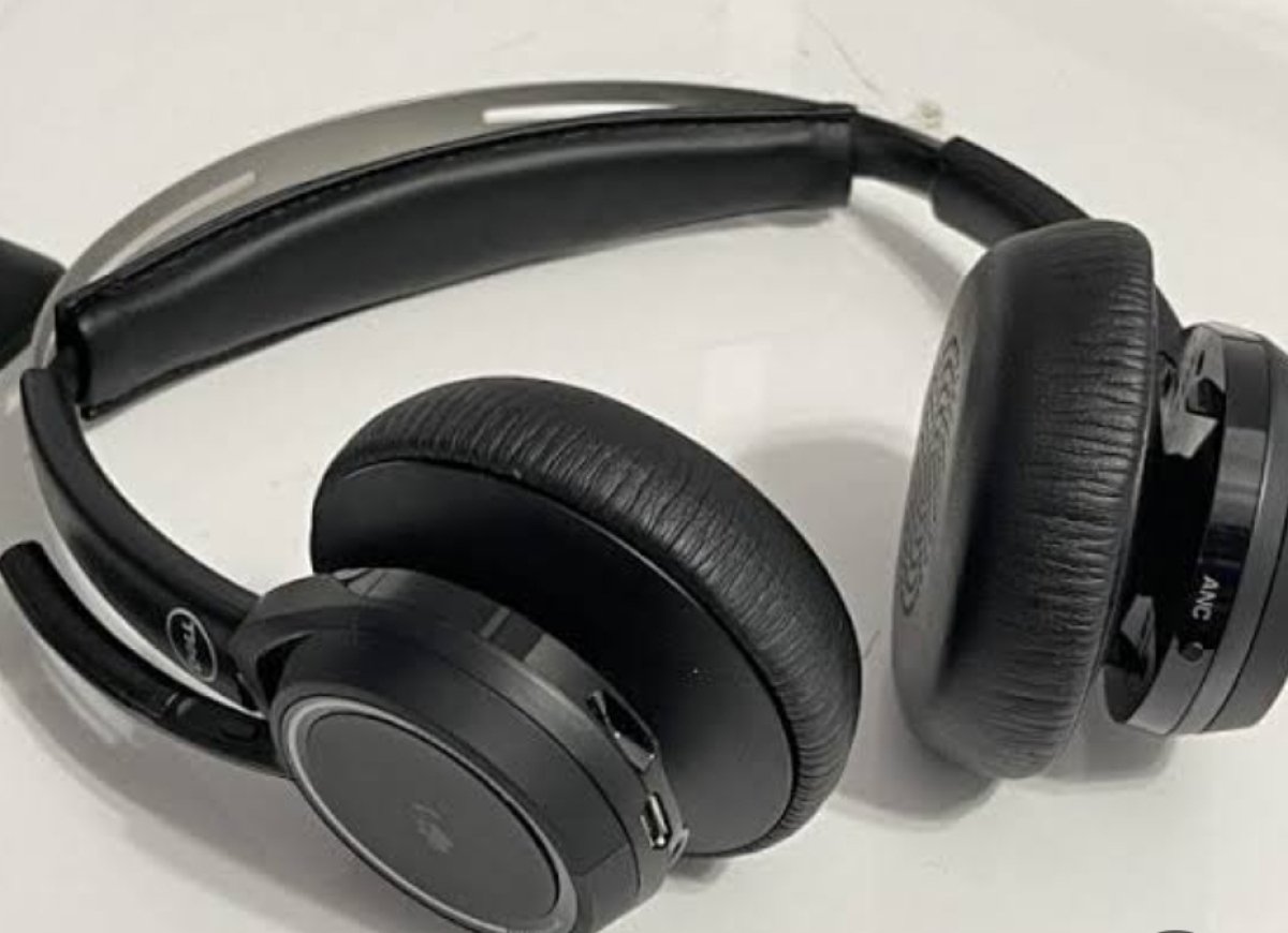 دل تكنولوجيز تطرح سماعات مدعومة بالذكاء الاصطناعي 