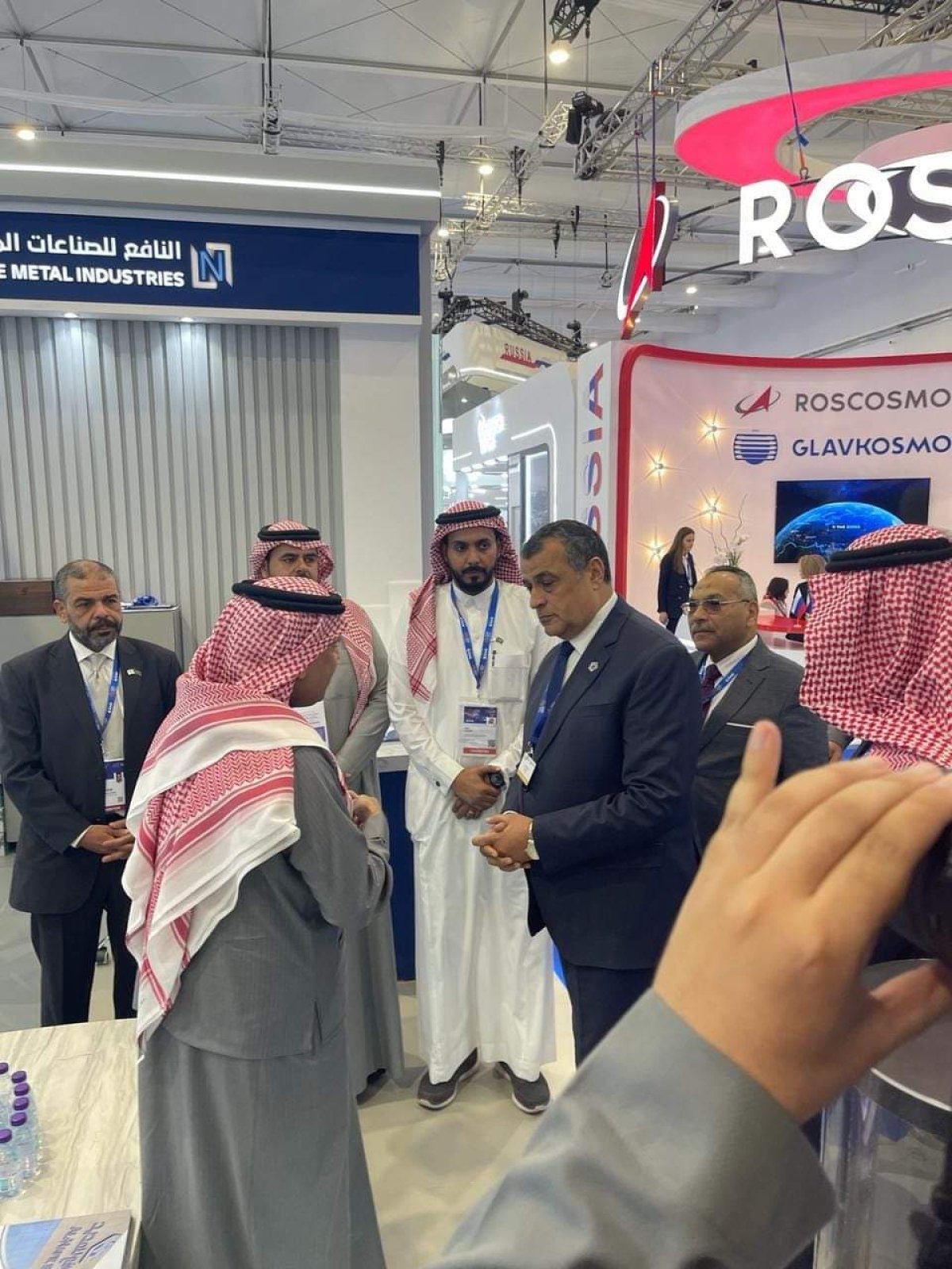 وزير الإنتاج الحربي يتفقد عدد من أجنحة الدول المشاركة بمعرض الدفاع العالمي 2024 .. ويلتقي وزير الصناعات الدفاعية التركية