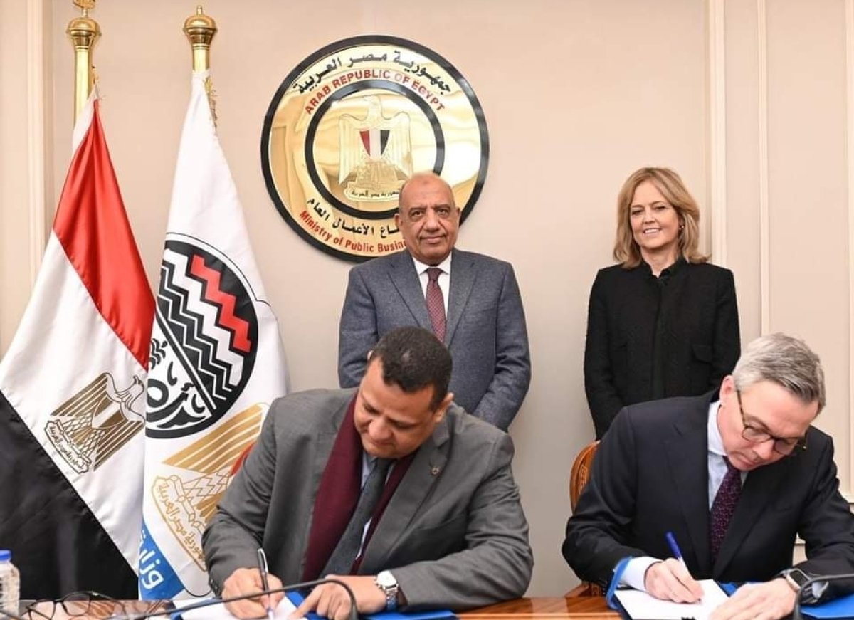 إقامة محطة طاقة شمسية بقدرة 1 جيجاوات لإنتاج الكهرباء للمجمع الصناعي بنجع حمادي