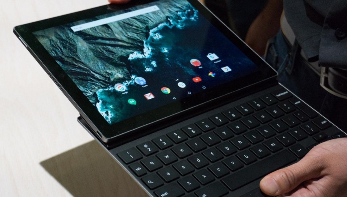 وزير الاتصالات: جاري التفاوض مع شركة عالمية لصناعة التابلت والهاتف المحمول في مصر