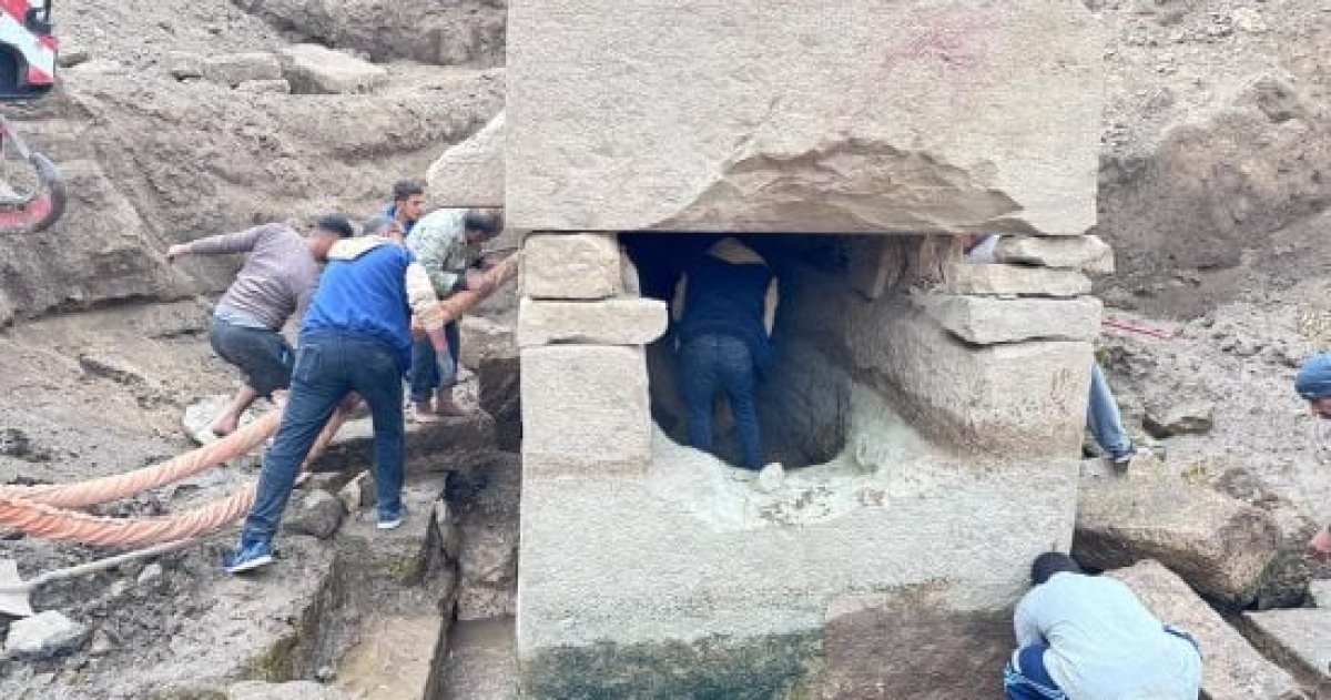 العثور على تابوت أثري بأرض مستشفى بنها الجامعي.. اعرف الحكاية والتفاصيل