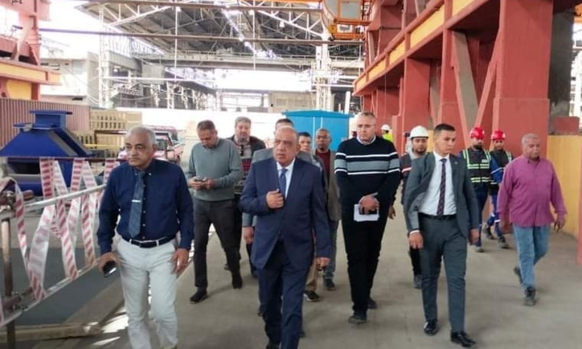 بهدف زيادة الإنتاج للطاقة القصوى.. التعاقد مع شريك مصري لإدارة مصانع البليت بـ《الدلتا للصلب》