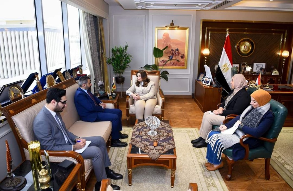 ضمن «مراكب النجاة».. الهجرة تبحث تقديم الخدمات الطبية في القرى والمحافظات الأكثر احتياجا للحد من ظاهرة الهجرة غير الشرعي